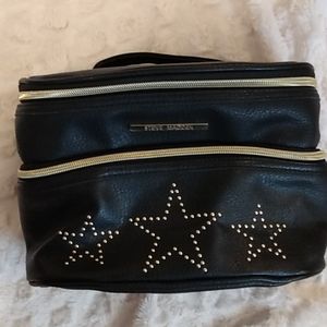 Steve Madden black makeup bag